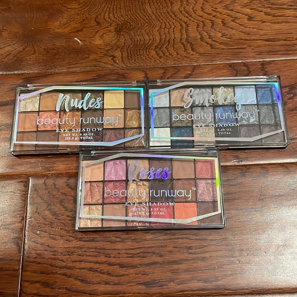 Makeup - Picture 1 of 2